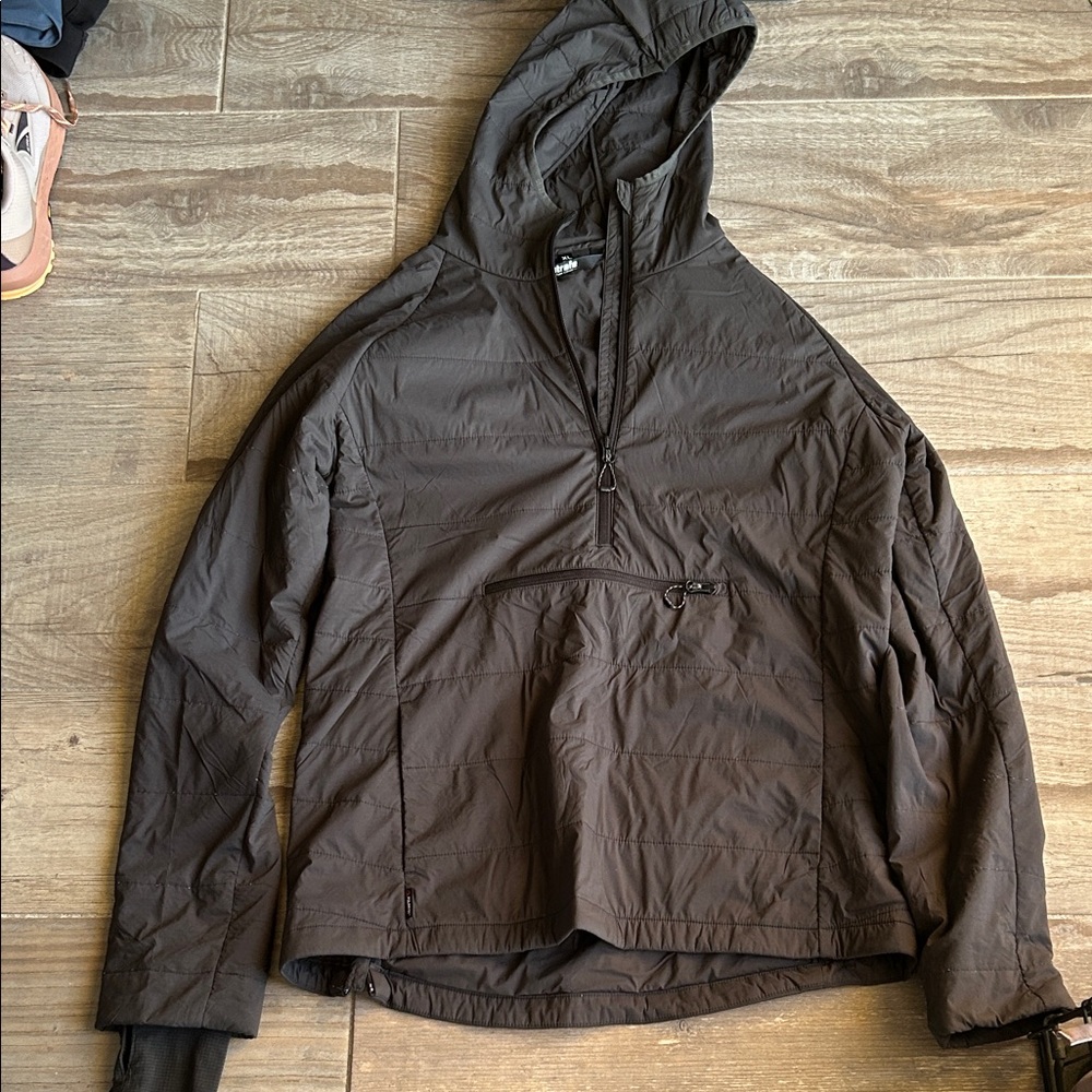 Gray pullover insulated jacket - image 1